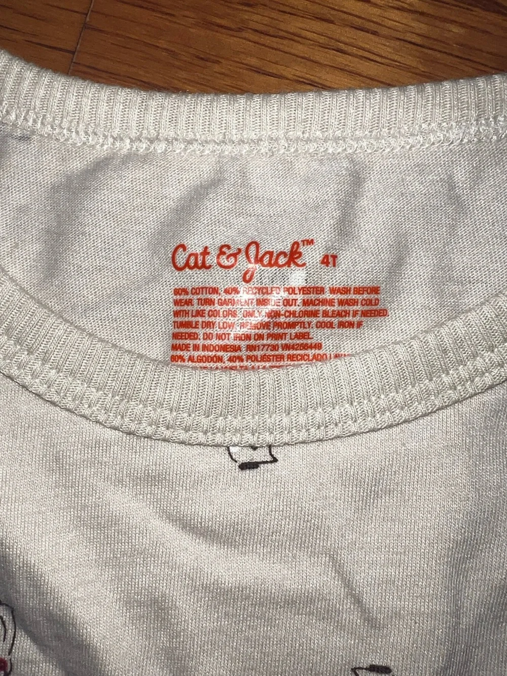 Cat & Jack Long-Sleeve Tee with Tiny Penguins - 4T - NWT